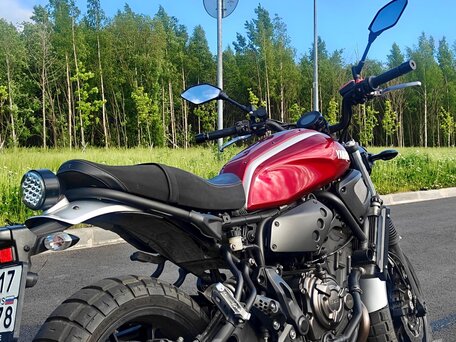 2019 Yamaha XSR700, красный, 639000 рублей, вид 4
