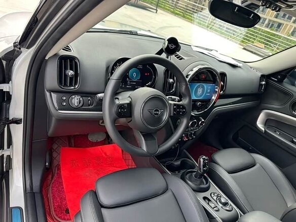 2022 Mini Countryman Cooper II Рестайлинг, белый, 2000000 рублей - вид 9