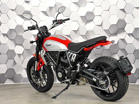 2025 Ducati Scrambler 800, красный, 1177000 рублей - вид 7