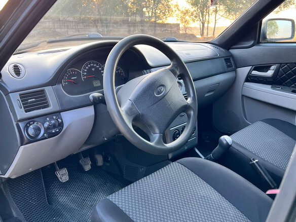 2009 Lada (ВАЗ) Priora I, серый, 320000 рублей - вид 5