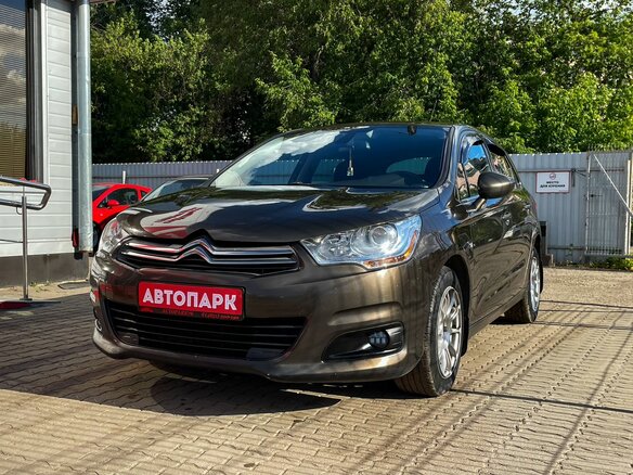 2011 Citroen C4 II, коричневый - вид 3