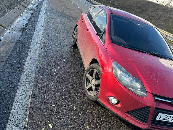 2011 Ford Focus III, красный, 600000 рублей - вид 10