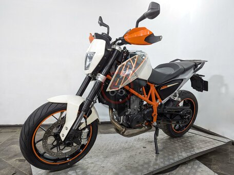 2013 KTM 690 Duke, белый, 389000 рублей, вид 3