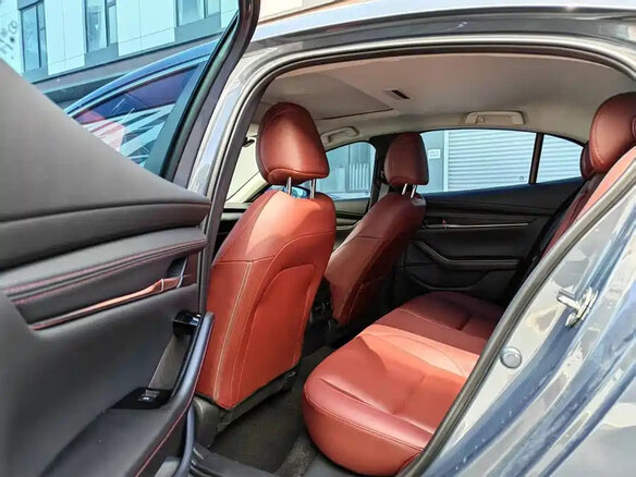 2023 Mazda 3 Axela IV (BP), серый - вид 8