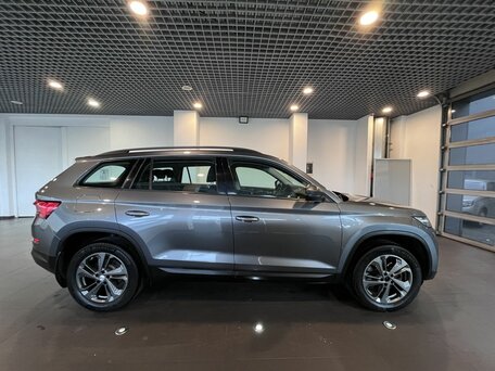 2018 Skoda Kodiaq I, серый, 2350000 рублей, вид 2