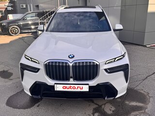 2022 BMW X7 40d I (G07) Рестайлинг, белый, 8950000 рублей, вид 5