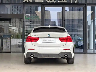2022 BMW 1 серии 120i III (F52) Рестайлинг, белый, 1282000 рублей, вид 4