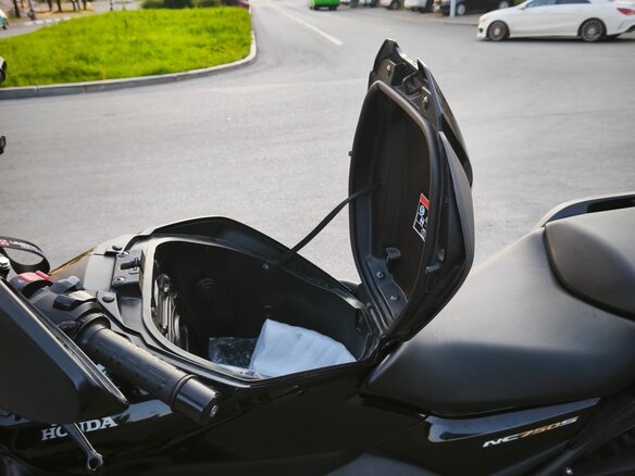 2014 Honda NC 750S, чёрный, 600000 рублей - вид 8
