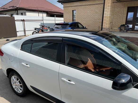 2015 Renault Fluence I Рестайлинг, белый, 820000 рублей - вид 10