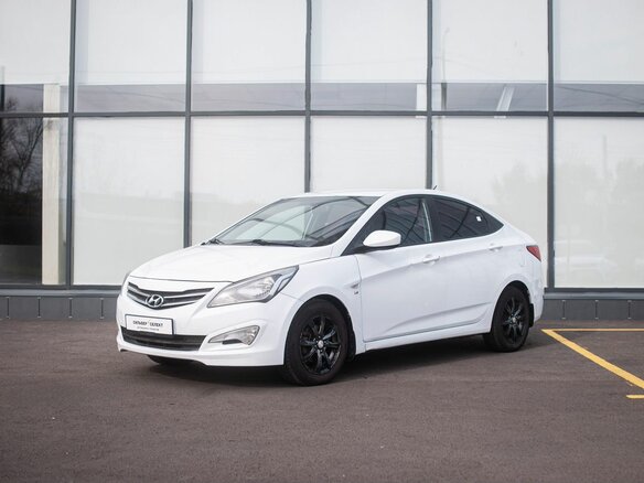 2014 Hyundai Solaris I Рестайлинг, белый, 580000 рублей