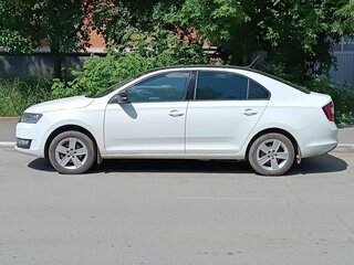 2019 Skoda Rapid I Рестайлинг, белый, 1100000 рублей, вид 1