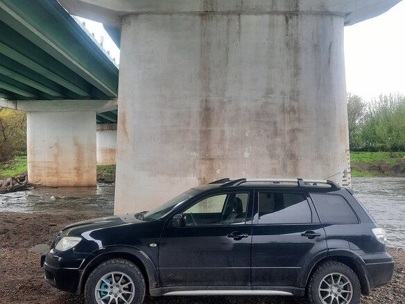 2007 Mitsubishi Outlander I, чёрный, 616000 рублей - вид 9