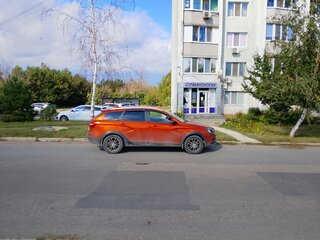 2020 Lada (ВАЗ) Vesta SW Cross I, оранжевый, 997000 рублей, вид 4