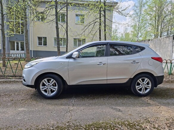 2011 Hyundai ix35 I, серебристый, 1050000 рублей - вид 23