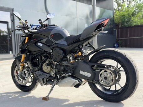 2024 Ducati Streetfighter V4, чёрный, 2350000 рублей, вид 5