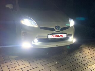 2012 Toyota Prius PHV ZVW35 III Рестайлинг (XW30), белый, 1600000 рублей, вид 4
