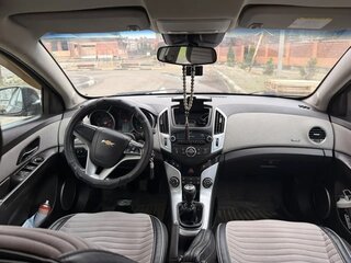 2013 Chevrolet Cruze I Рестайлинг, коричневый, 700000 рублей, вид 4