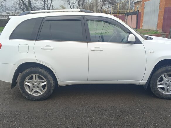 2013 Chery Tiggo (T11) I Рестайлинг (FL), белый, 780000 рублей - вид 1