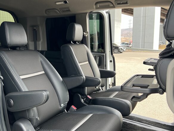 2018 Honda Stepwgn Spada V Рестайлинг, белый, 2365000 рублей - вид 10