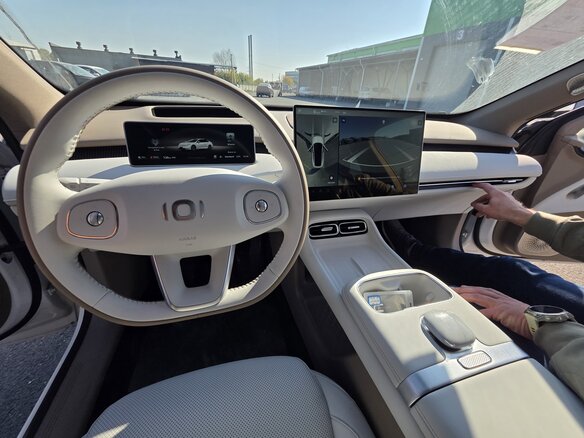 2026 Changan Qiyuan A06 28.39 kWh, серый, 2700000 рублей - вид 1