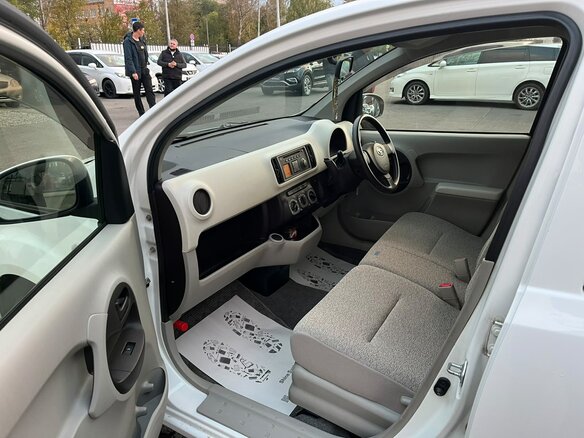 2014 Daihatsu Boon II, белый, 699000 рублей - вид 10