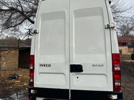 2013 Iveco Daily, белый, 950000 рублей, вид 4