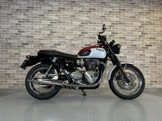 2020 Triumph Bonneville T120, белый, 976000 рублей, вид 1