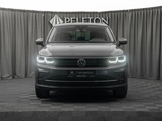 2021 Volkswagen Tiguan II Рестайлинг, серый, 3340000 рублей, вид 3