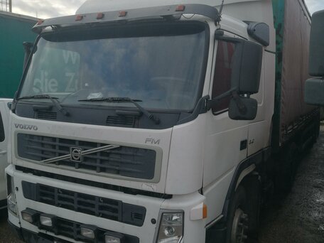 2005 Volvo FM, белый, 990000 рублей, вид 3