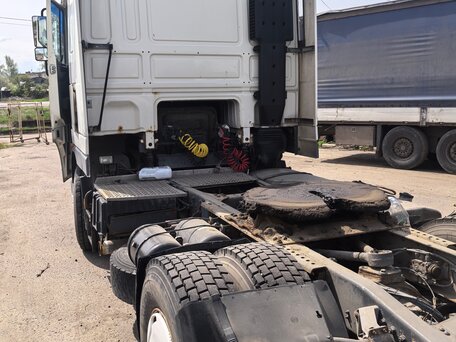 2004 DAF 95XF, белый, 2500000 рублей, вид 5