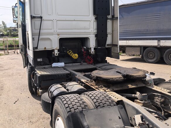 2004 DAF 95XF, белый, 2500000 рублей - вид 4