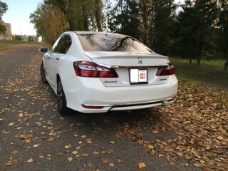 2016 Honda Accord IX Рестайлинг, белый, 1350000 рублей, вид 3