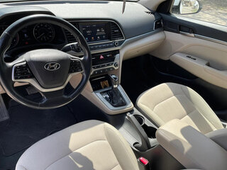 2016 Hyundai Elantra VI (AD), белый, 1750000 рублей, вид 2