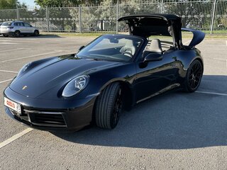 2019 Porsche 911 Carrera S VIII (992), чёрный, 14000000 рублей, вид 3