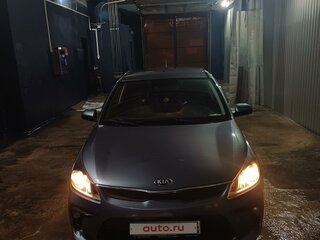 2019 Kia Rio IV, серый, 1450000 рублей, вид 2