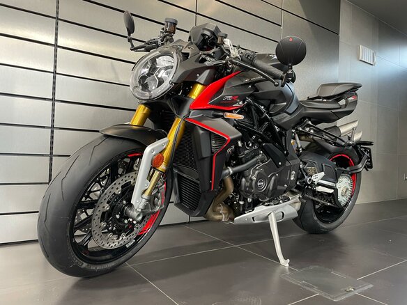 2023 MV Agusta Brutale 1000, чёрный - вид 12