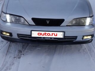 1995 Toyota Vista IV (V40), серебристый, 310000 рублей, вид 4
