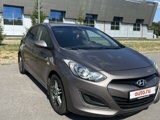 2013 Hyundai i30 II, коричневый, 880000 рублей, вид 3