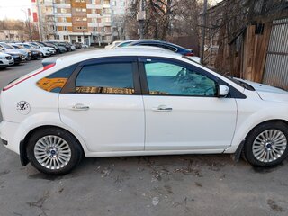 2008 Ford Focus II Рестайлинг, белый, 450000 рублей, вид 1