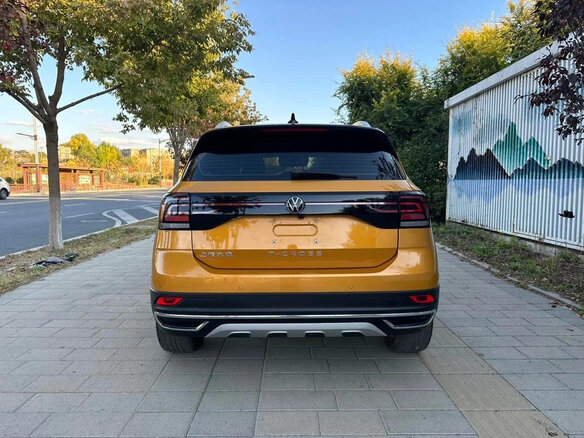2023 Volkswagen T-Cross I (China Market), оранжевый, 1450000 рублей - вид 4