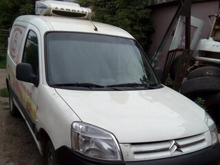 2011 Citroen Berlingo I Рестайлинг, белый, 680000 рублей, вид 1