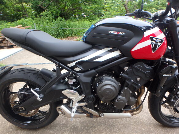 2026 Triumph Trident 660, красный, 1050000 рублей - вид 13