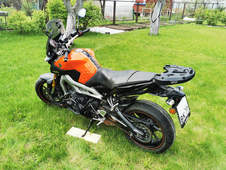 2014 Yamaha MT-09 (FZ-09), оранжевый, 499999 рублей, вид 4
