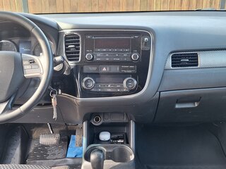 2013 Mitsubishi Outlander III, белый, 1200000 рублей, вид 4
