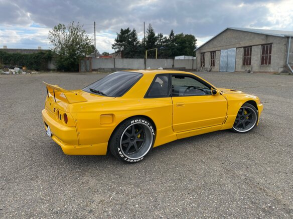 1993 Nissan Skyline VIII (R32), жёлтый - вид 23