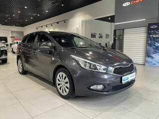 2014 Kia Ceed II, серый, 620000 рублей, вид 3