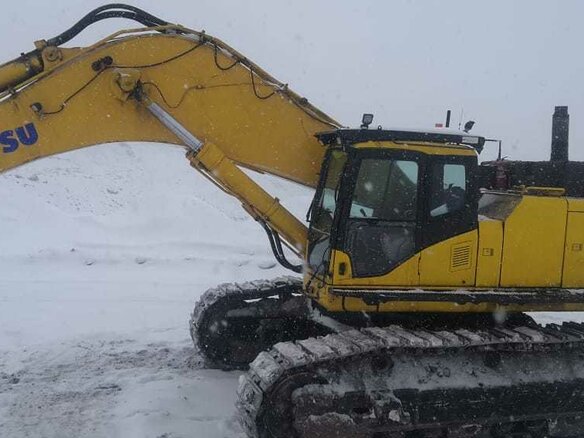 2011 Komatsu PC750-7, золотистый - вид 3