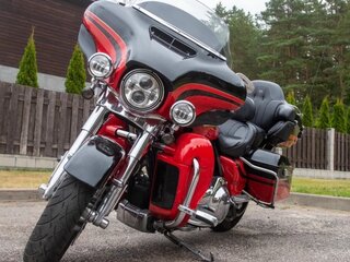 2016 Harley-Davidson CVO Limited, красный, 1900000 рублей, вид 1