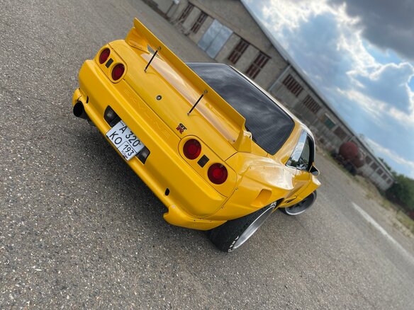1993 Nissan Skyline VIII (R32), жёлтый - вид 20