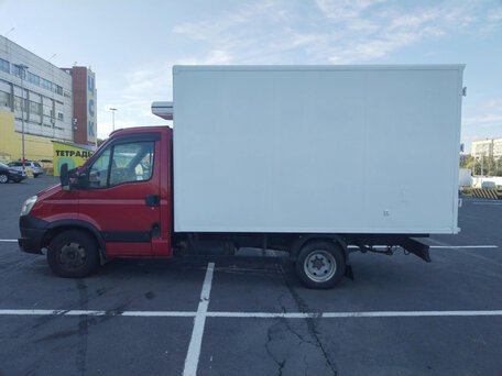 2013 Iveco Daily, красный, 1650000 рублей, вид 2